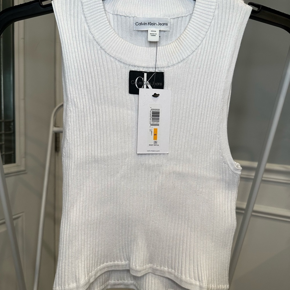 NWT Calvin Klein Jeans White Sleeveless Ribbed Top